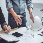پیمانکار عمومی کیست و چه وظایف و مسئولیت هایی دارد؟